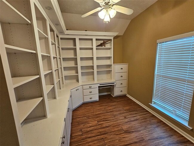 Building Photo - 364 Homewood Dr