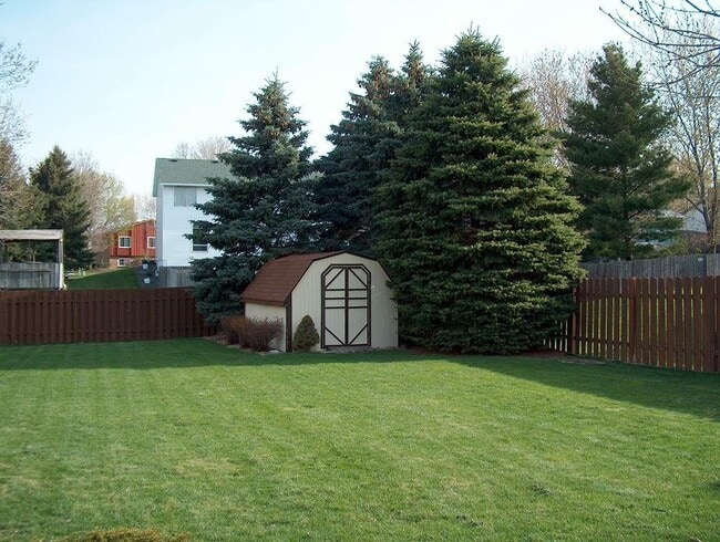 Building Photo - 6649 Homestead Ave Ct S