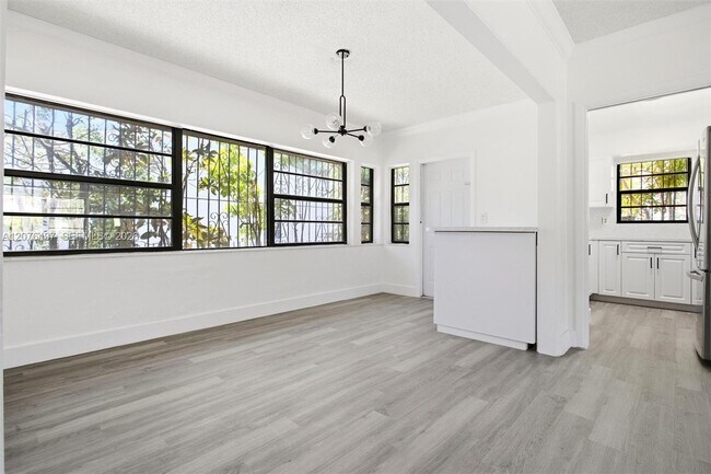 Building Photo - 1200 SW 18th Ave