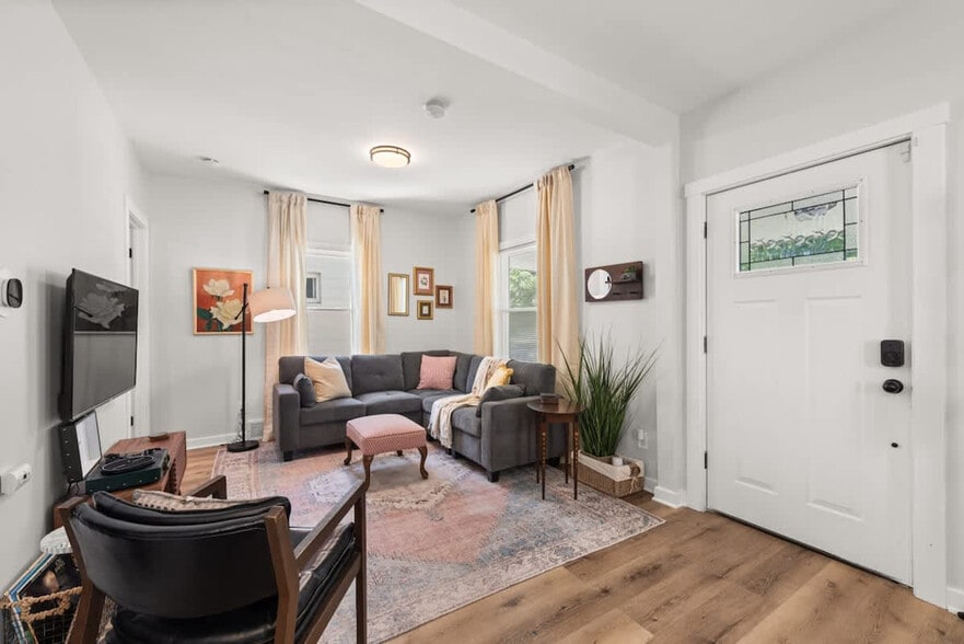 Building Photo - 19620 Ormiston Ave