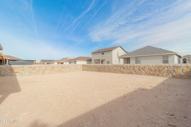 Building Photo - 13821 Madero Dr