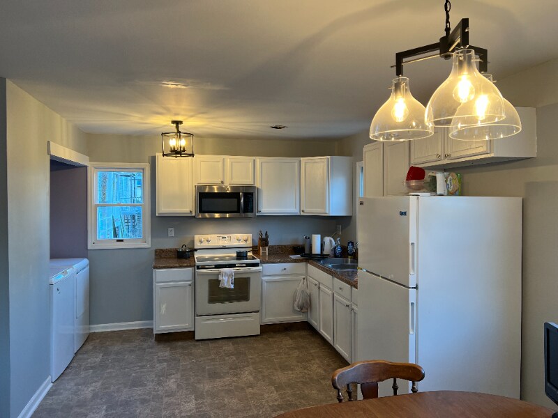 Building Photo - 113 Stafford St