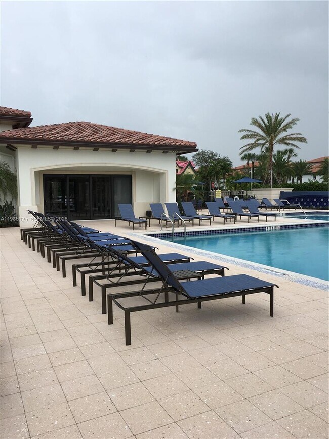 Building Photo - 1501 SW 113th Ave