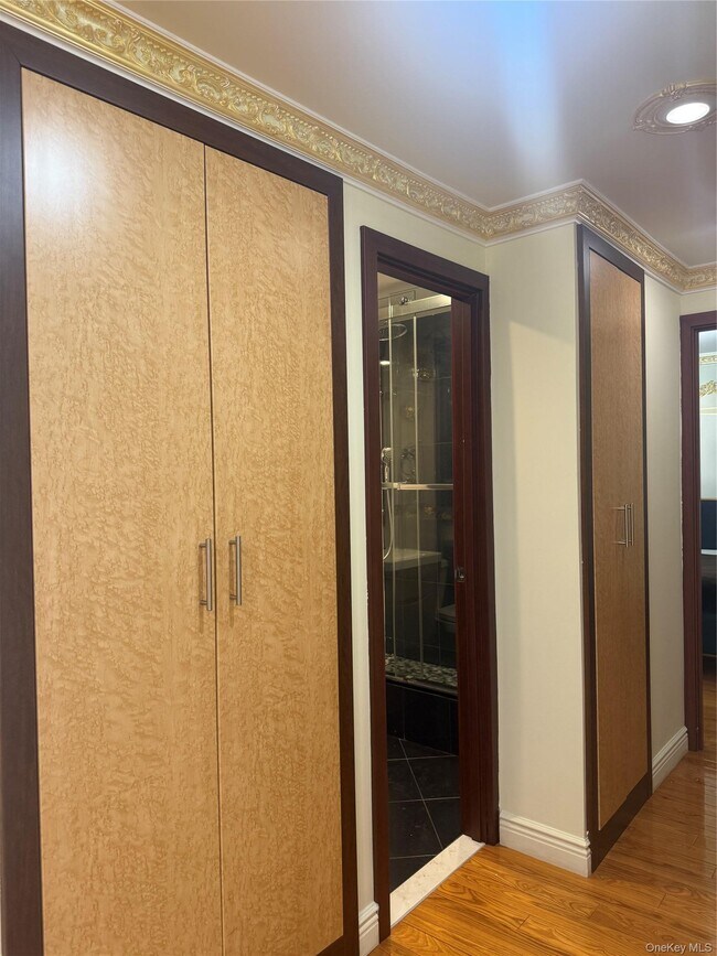 Building Photo - 61-20 Grand Central Pkwy