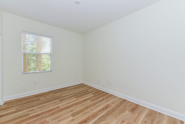 Building Photo - 12787 SE Old Cypress Dr