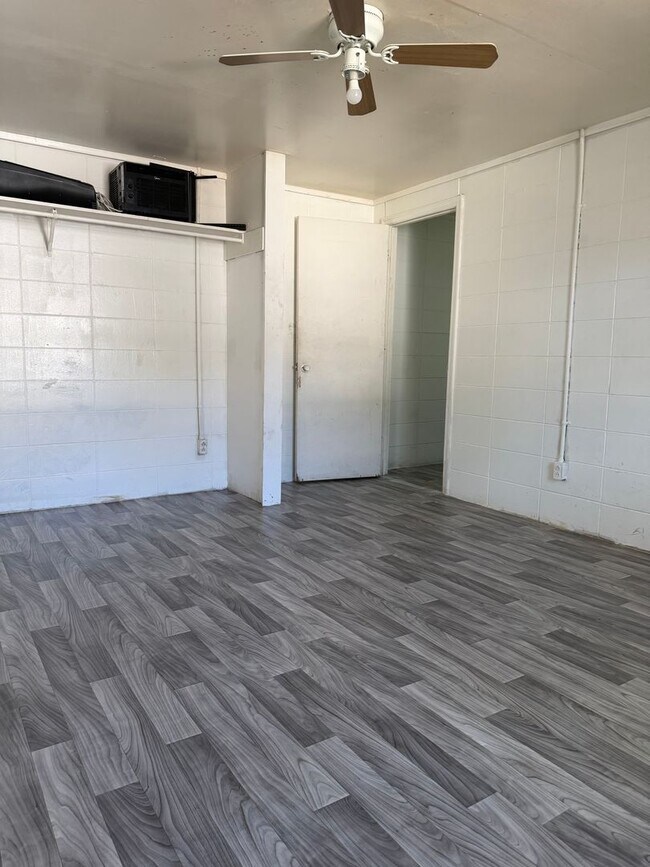 Building Photo - 410 Kingsby St