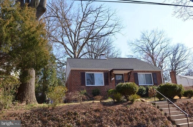 Building Photo - 3606 Adams Dr