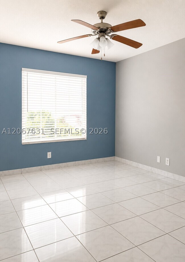 Building Photo - 9221 SW 138th Pl
