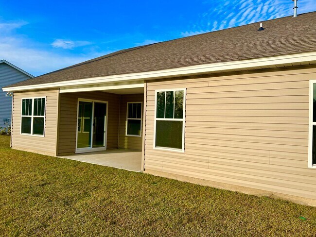 Building Photo - 232 Sage Cir