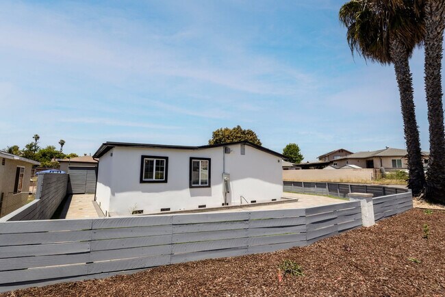 Building Photo - 6168 Cumberland St