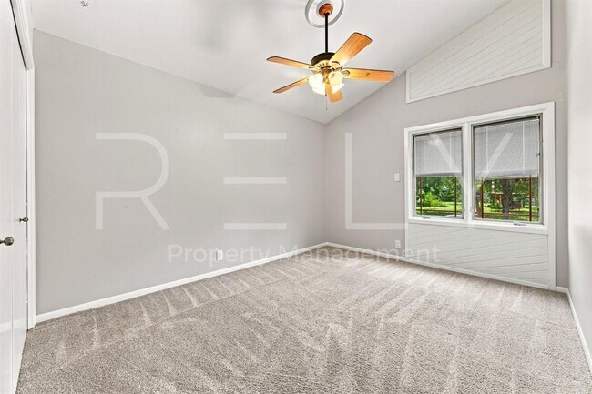 Building Photo - 2404 Gabriel View Dr