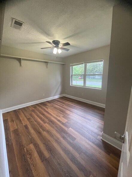 Front Bedroom - 124 W 4th Ave