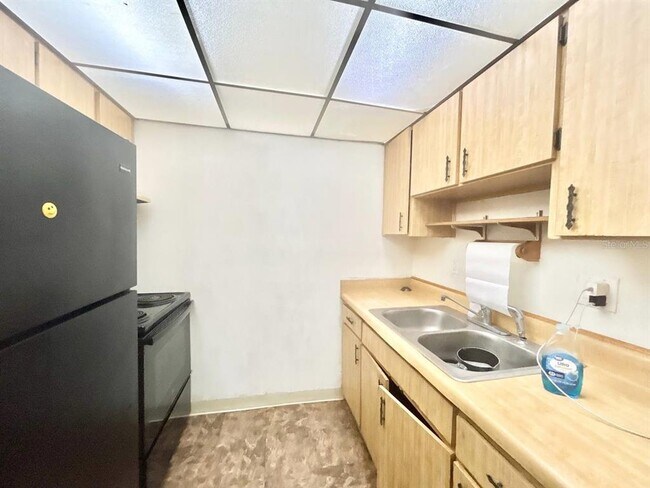 Building Photo - 24862 US-19