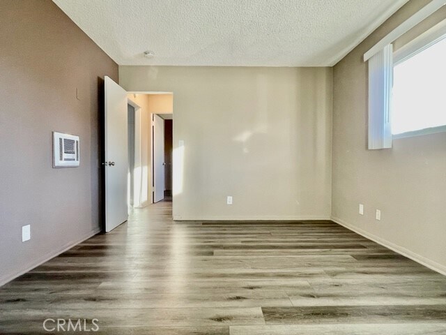 Building Photo - 686 E Cottonwood Rd