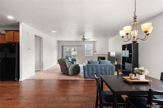 Building Photo - 42320 Forest Oaks Dr