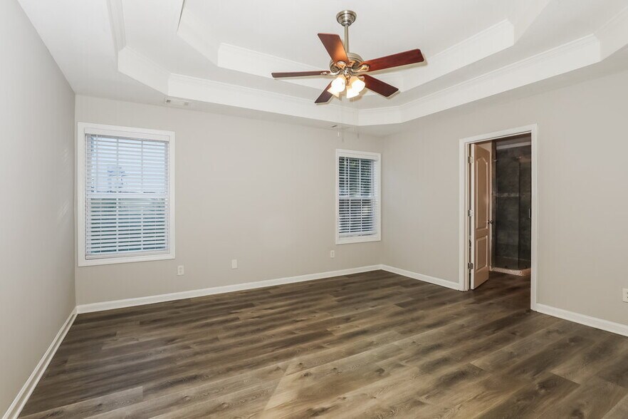 Building Photo - 185 Revolutionary Dr