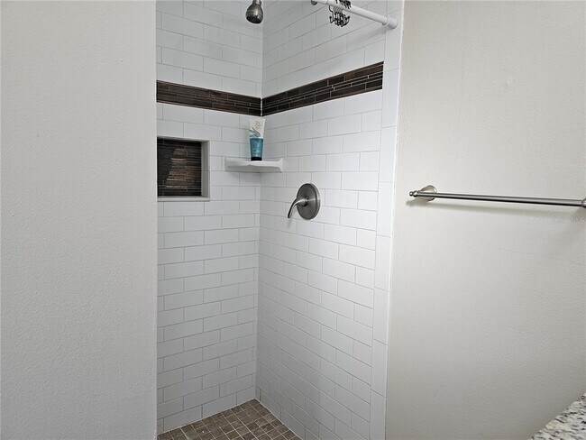 Building Photo - 18927 Boyette Rd