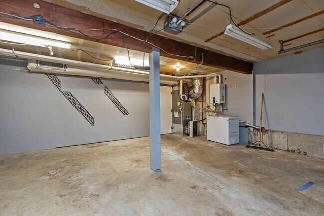 Building Photo - 4Bd Bothell Home!