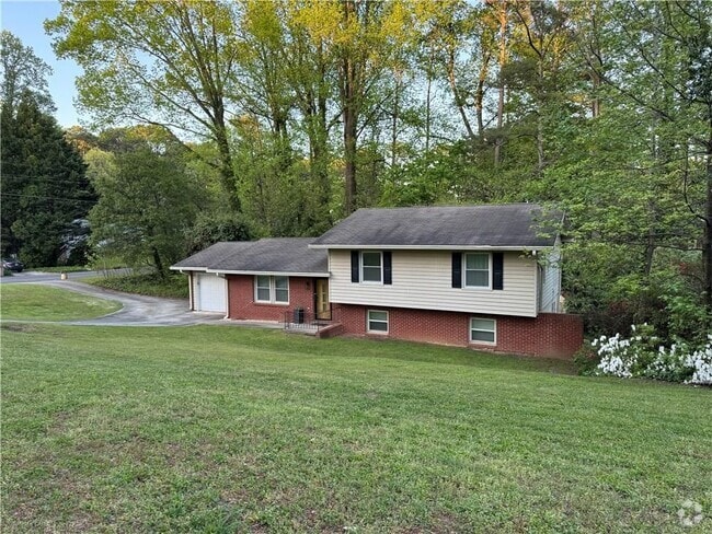 Building Photo - 3527 Indian Ln