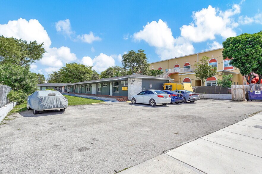 Building Photo - 150 NW 78th St