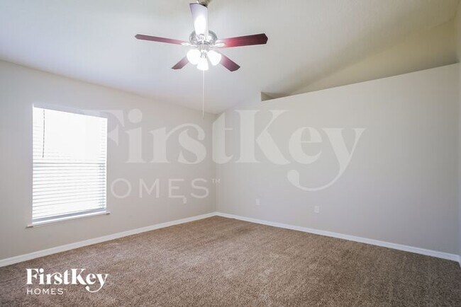 Building Photo - 117 King Arthur Ct