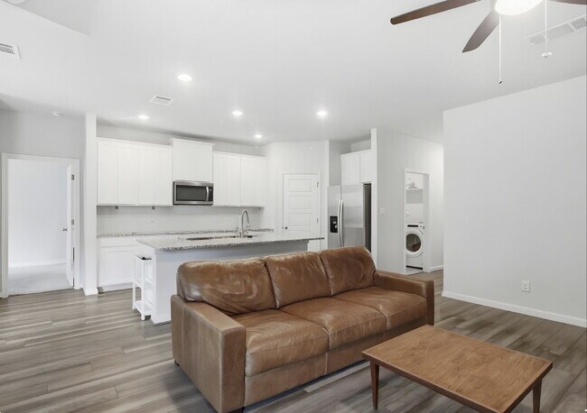 Building Photo - 3011 Mondavi Crest
