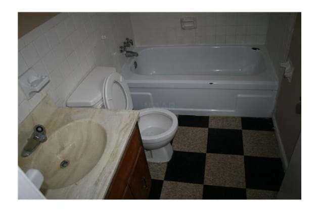 Interior - Melrose Court Apartments