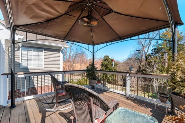Building Photo - Sought after Williamson County Home 3/2 wi...