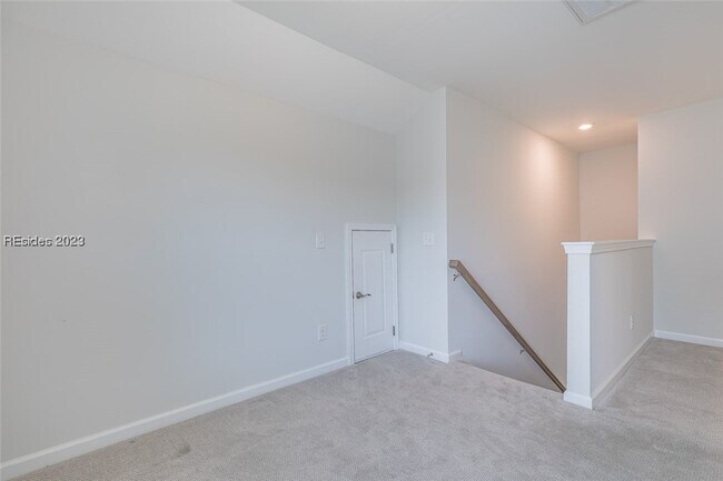 Building Photo - 1068 S Innovation Dr