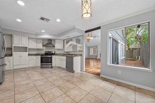 Building Photo - 12811 Ashford Meadow Dr