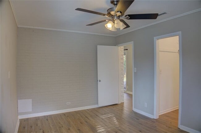 Building Photo - Beautiful Ranch-Style Rental in Marion Gardens!