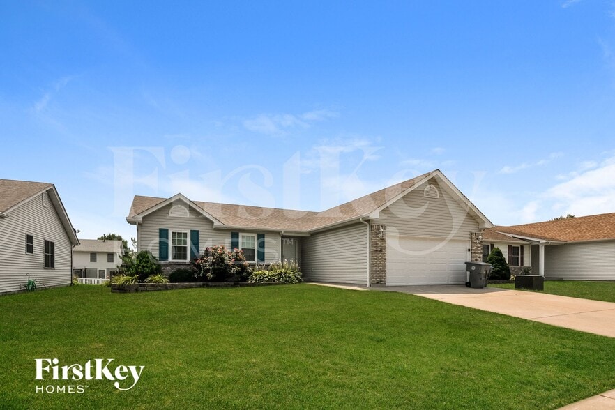 Building Photo - 1405 Sportsmans Ct