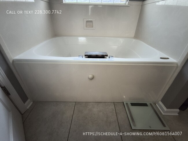 Building Photo - 14348 Atwood Cove
