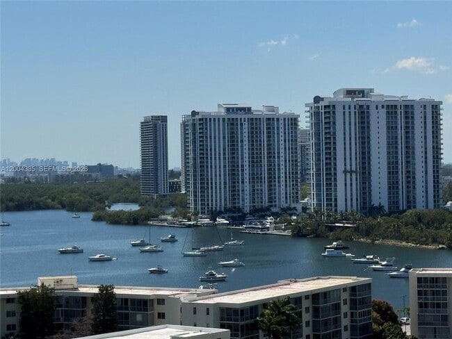 Building Photo - 18041 Biscayne Blvd