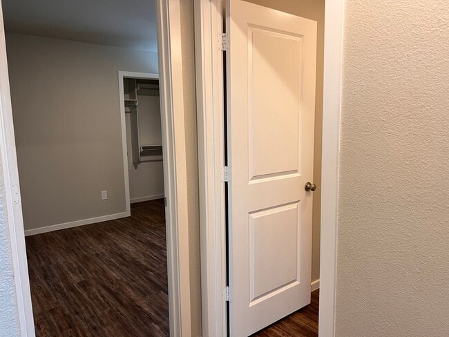 Building Photo - Available October 8th- in Upland West.