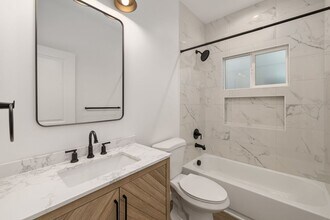 Building Photo - 6763-6765 N Elman
