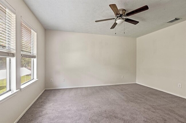 Building Photo - 1810 Emerald Pathway Dr