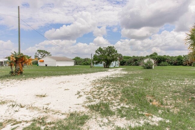 Building Photo - 19505 NW 80th Dr