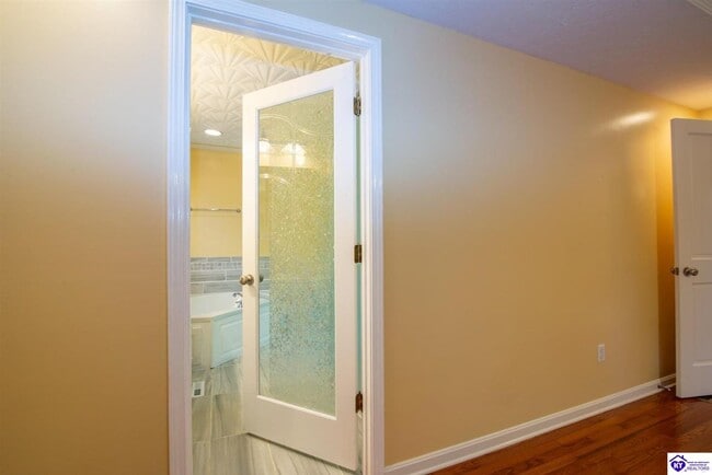 Building Photo - 243 Emmaus Cir