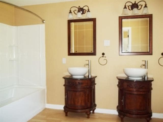 Building Photo - 801 Peterson St