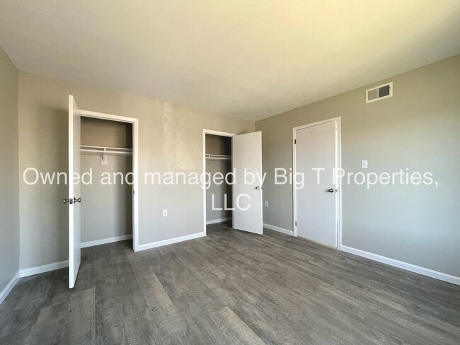 Building Photo - One Bedroom Condominium in Leesburg, VA