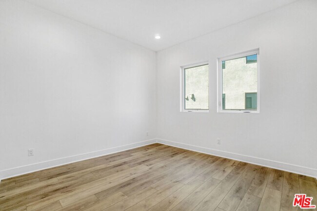 Building Photo - 20534 Edgewood Ct