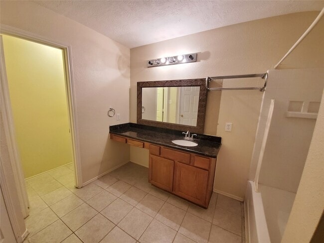 Building Photo - 18203 Afton Hollow Ln