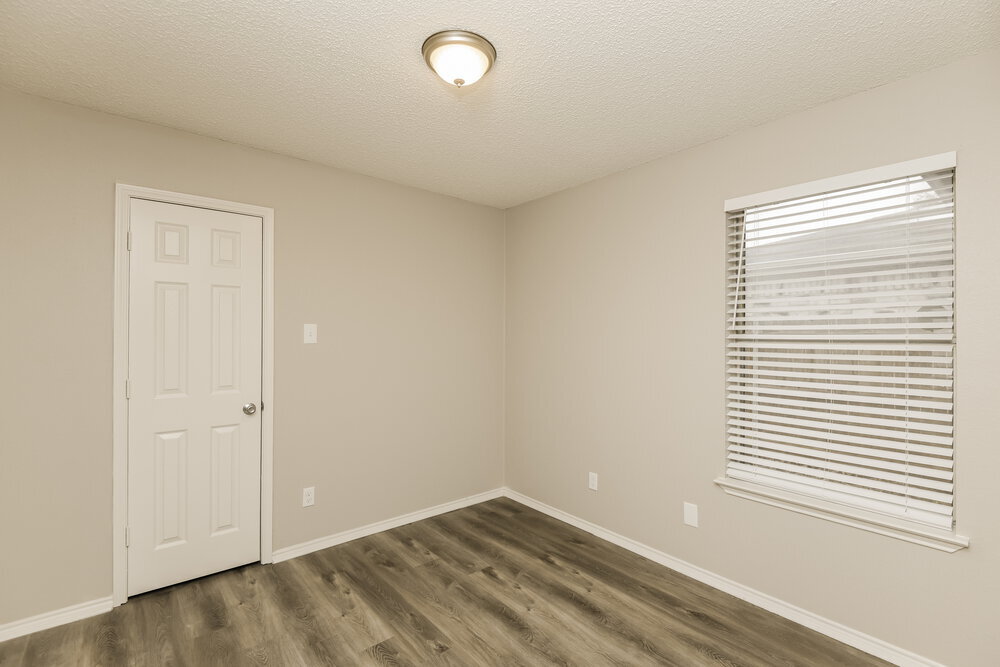 Building Photo - 5708 Shady Springs Trail