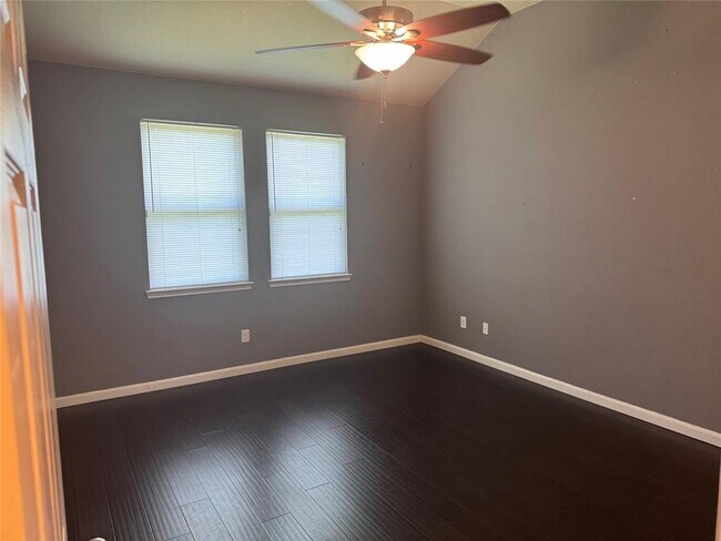 Building Photo - 13130 Lucy Grove Ln