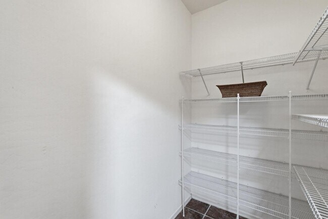 Building Photo - 11725 N Desert Crst Ln