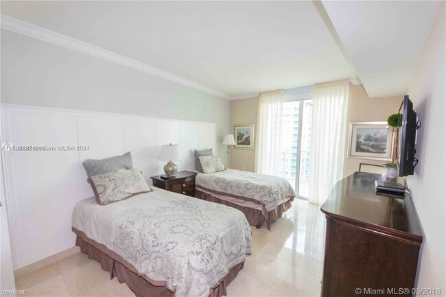 Building Photo - 3 br, 2 bath Condo - 150 Sunny Isles Blvd ...