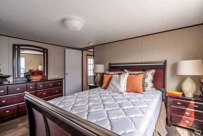 Building Photo - 1054 Meekins Rd