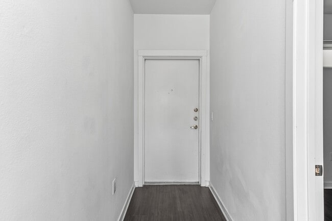 Building Photo - 4361 S Congress Ave