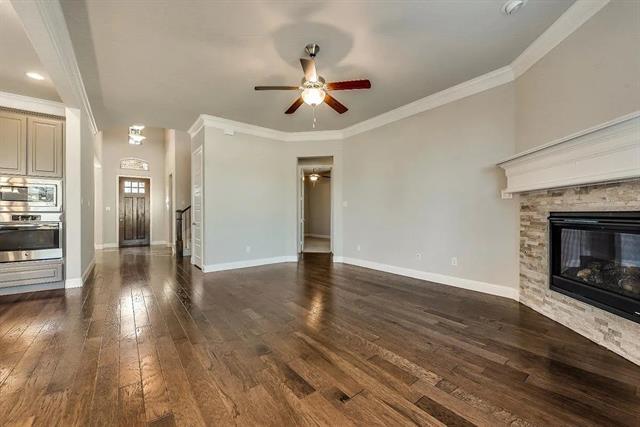 Building Photo - 3005 Crestwater Ridge